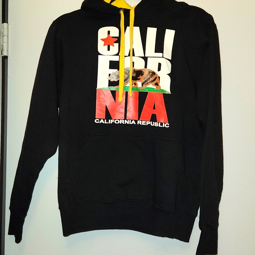 California Republic Unisex hooded sweatshirt size small